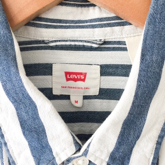 Levi's | Stripe Button Down - Picture 4 of 5